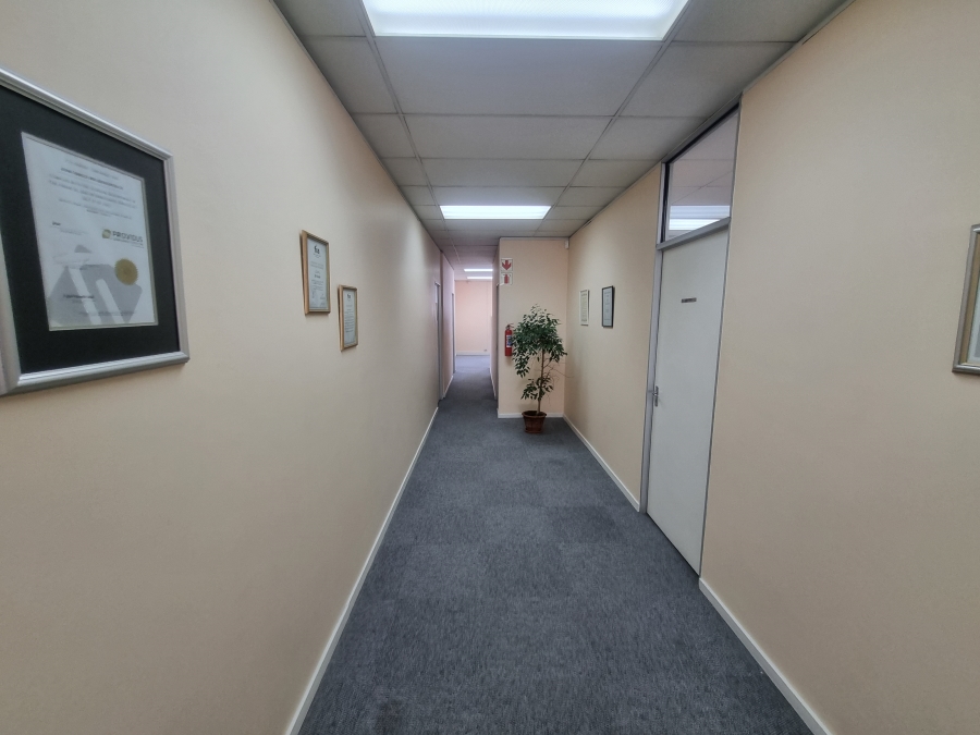 To Let commercial Property for Rent in Marconi Beam Industria Western Cape